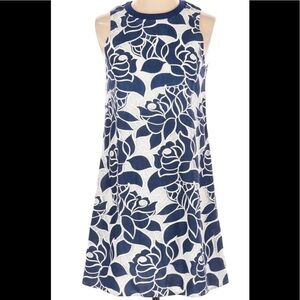 Emmelee Sz S Blue & White Sleeveless Floral Dress